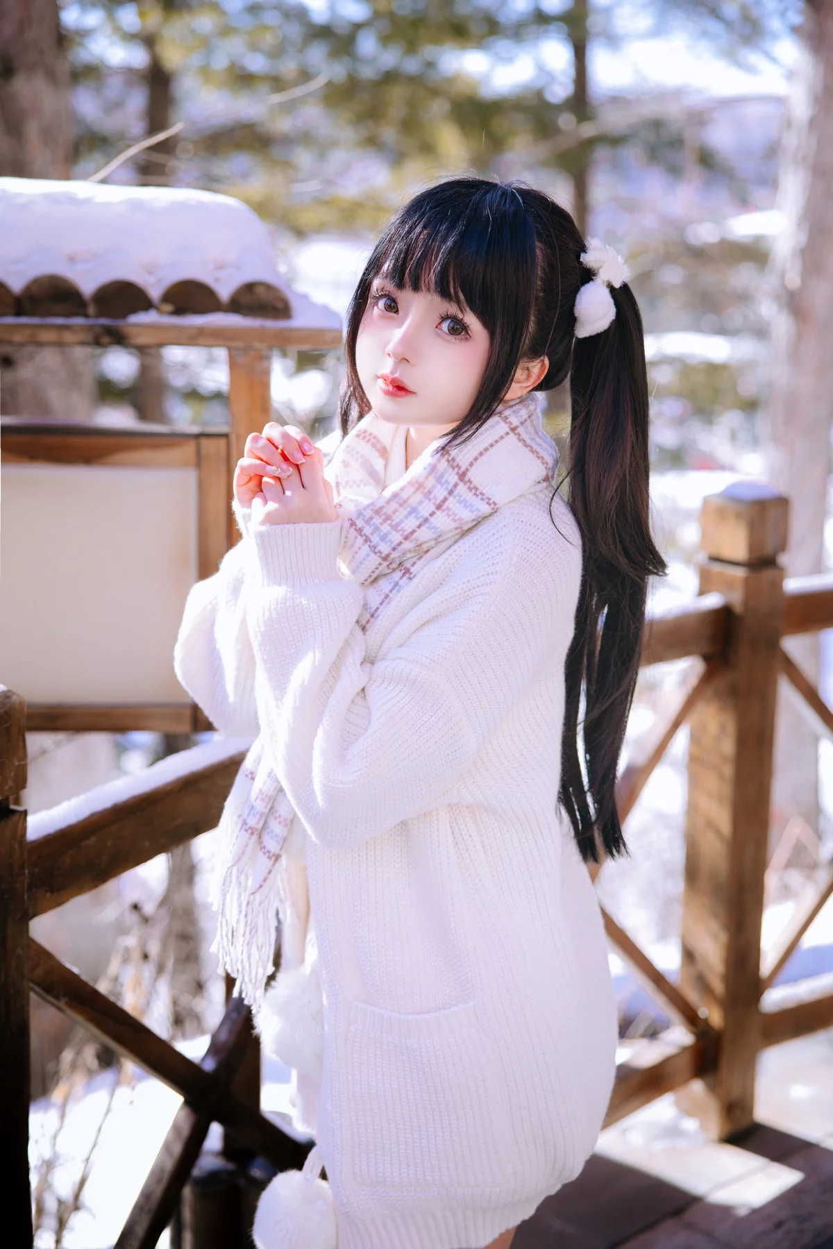 Xgyw.Org_Cosplay美女日奈娇雪地少女主题户外雪地脱白色针织服饰露豪乳遮点诱惑写真108P