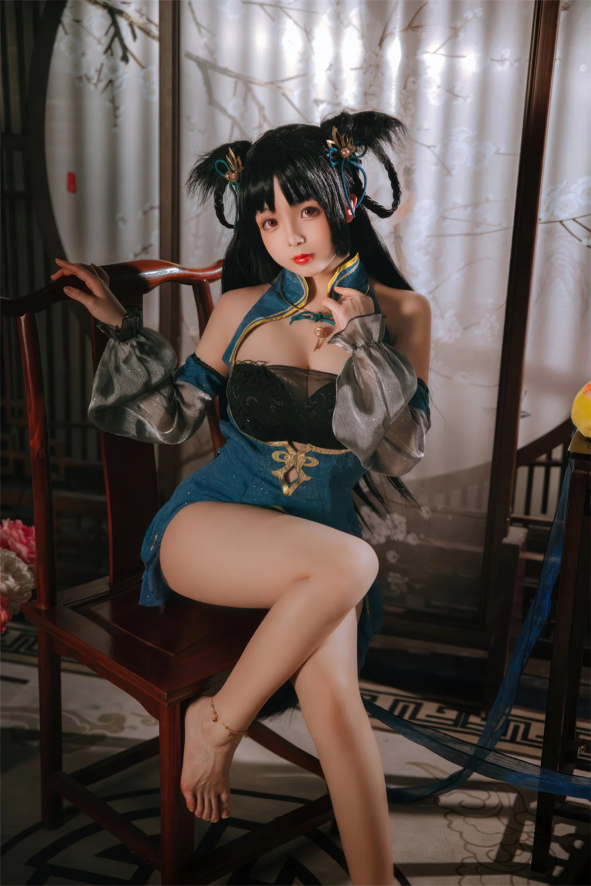 Xgyw.Org_Cosplay美女日奈娇大潮旗袍主题性感墨绿开胸旗袍露黑色蕾丝内衣完美诱惑写真25P