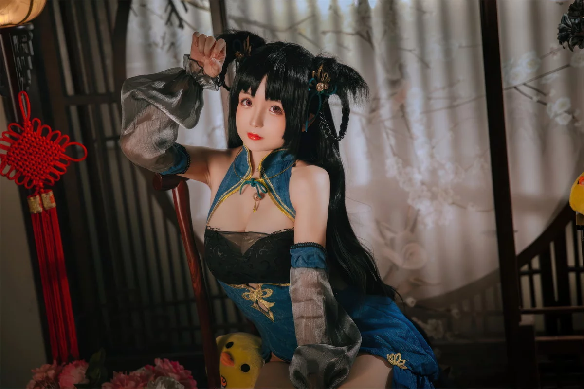 Xgyw.Org_Cosplay美女日奈娇大潮旗袍主题性感墨绿开胸旗袍露黑色蕾丝内衣完美诱惑写真25P