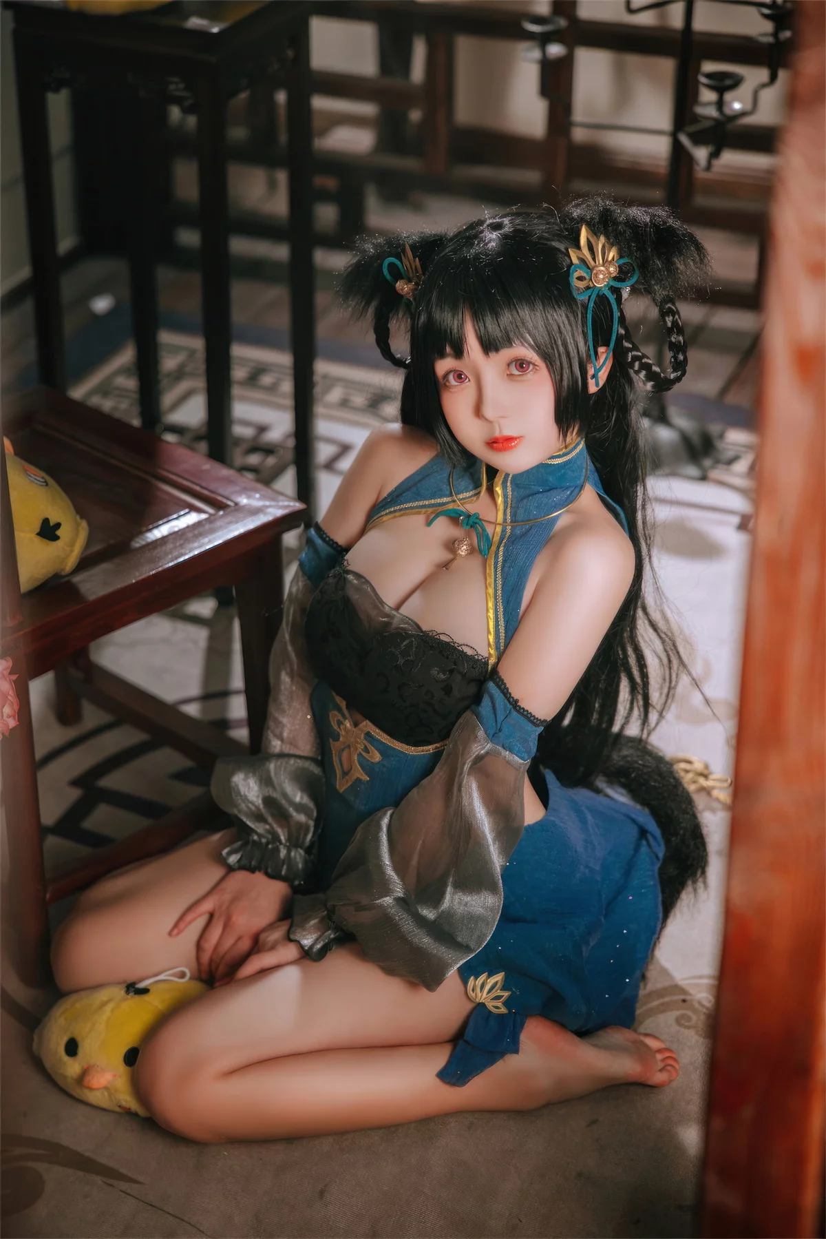 Xgyw.Org_Cosplay美女日奈娇大潮旗袍主题性感墨绿开胸旗袍露黑色蕾丝内衣完美诱惑写真25P