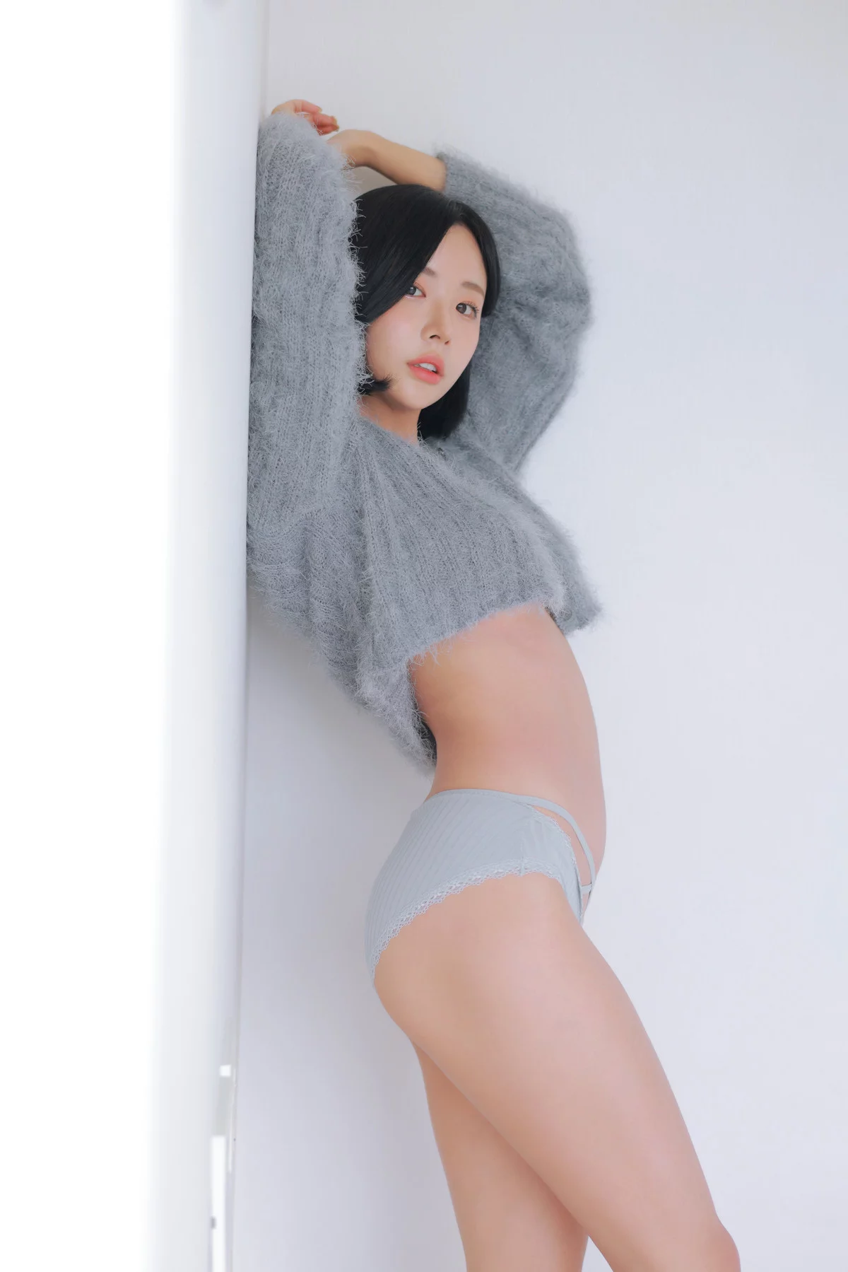 Xgyw.Org_韩国美女模特Habin-Underwear03主题浴室女仆装+灰色短毛衣秀完美身材诱惑写真155P