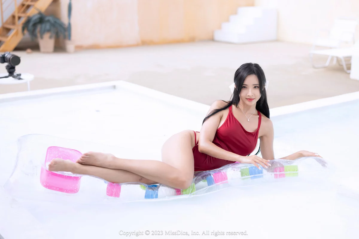 Xgyw.Org_韩国美女模特Habin-Rooftop Poolside Fantasy主题泳池性感粉色比基尼完美诱惑写真104P