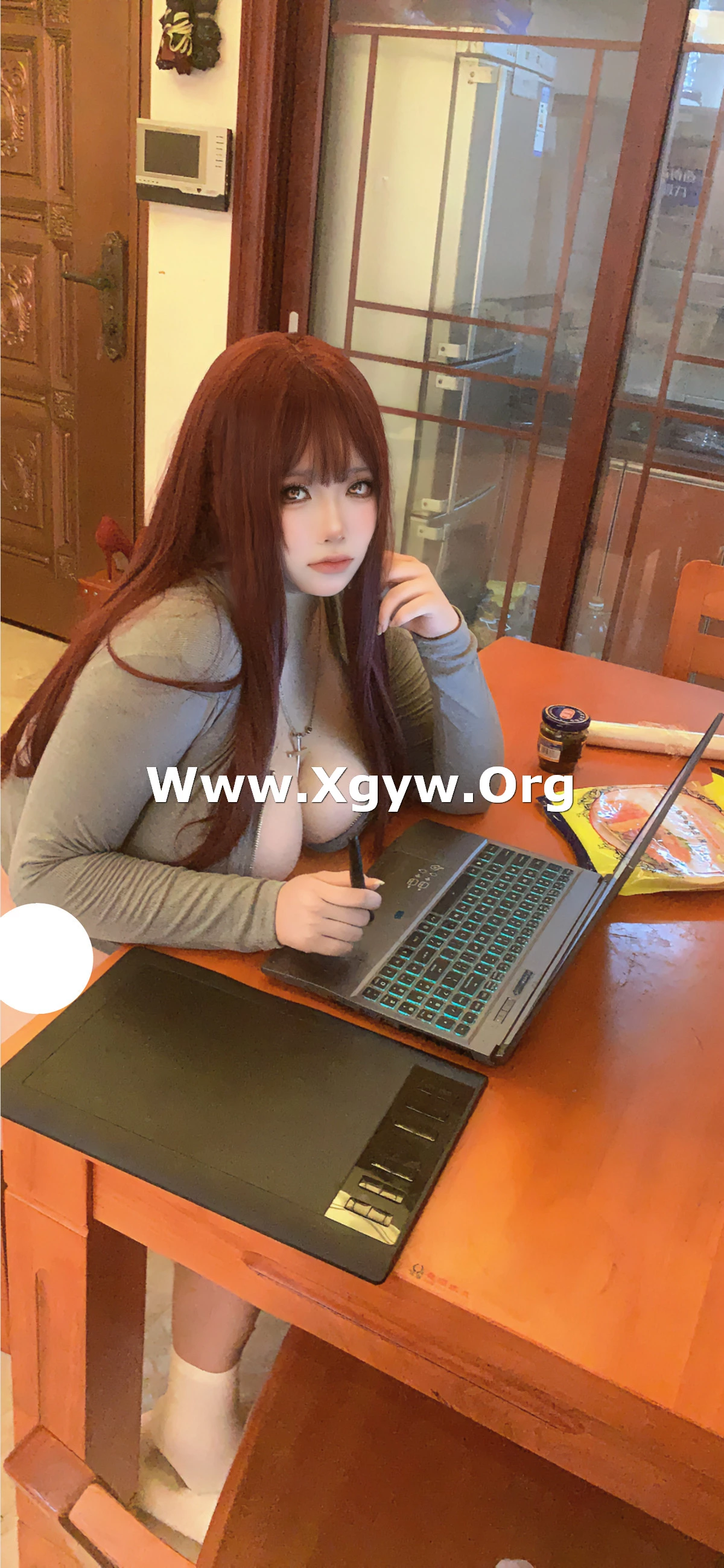 Xgyw.Org_网络美女纯爱neko画师主题性感灰色上衣配黑短裙露白色蕾丝内衣秀丰满身材诱惑写真42P