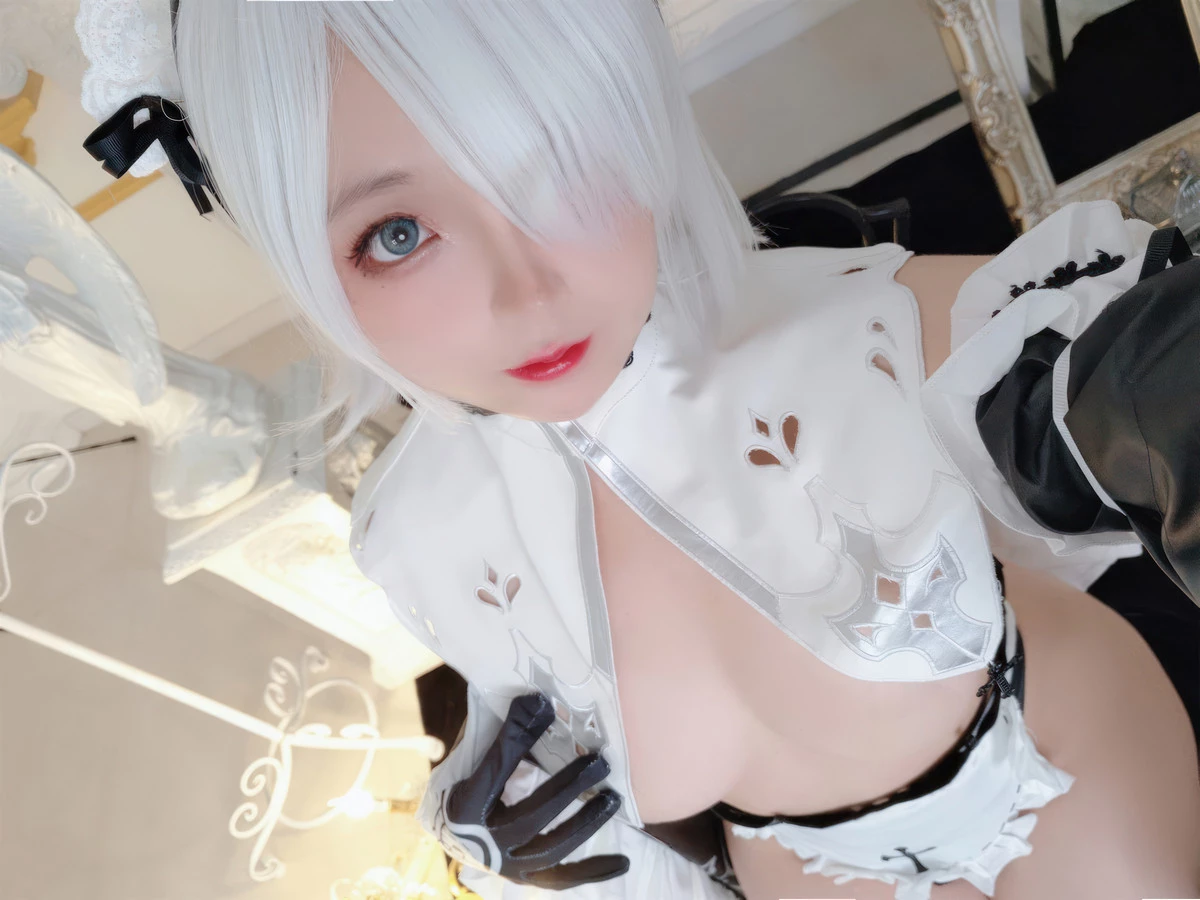 Xgyw.Org_Cosplay美女日奈娇2B奶盖女仆主题性感黑白情趣女仆装配白色腿袜秀完美身材诱惑写真86P