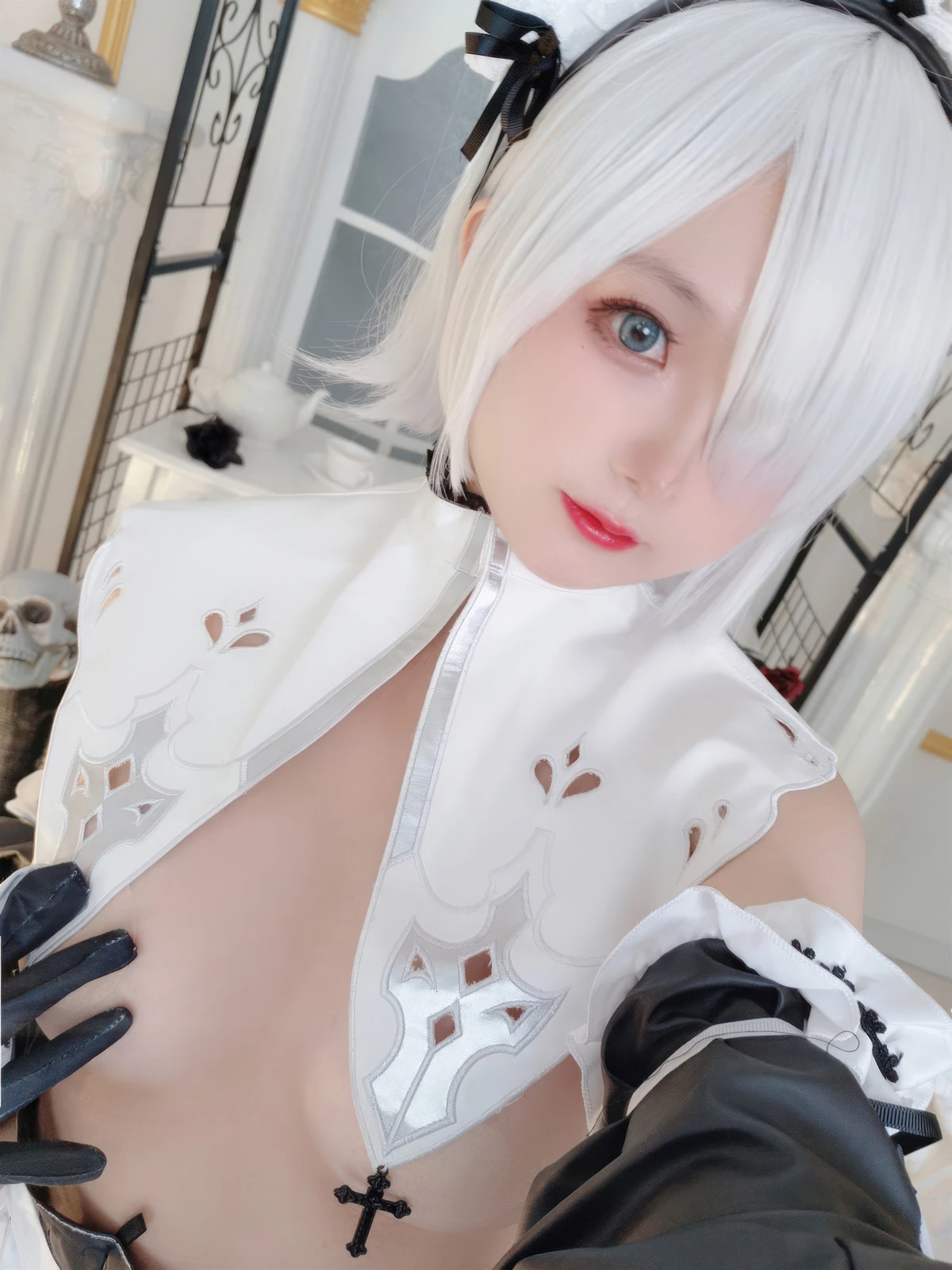 Xgyw.Org_Cosplay美女日奈娇2B奶盖女仆主题性感黑白情趣女仆装配白色腿袜秀完美身材诱惑写真86P