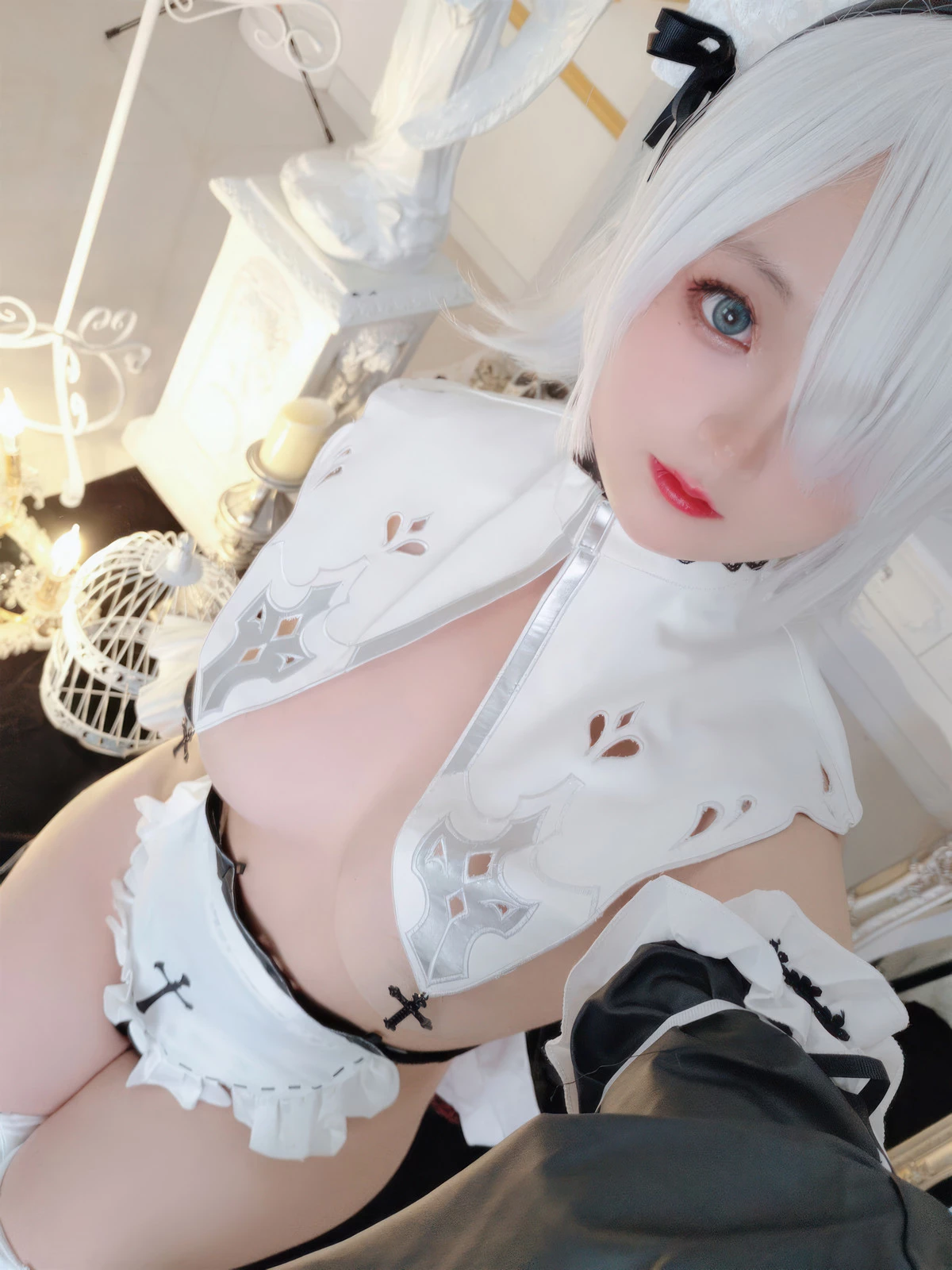 Xgyw.Org_Cosplay美女日奈娇2B奶盖女仆主题性感黑白情趣女仆装配白色腿袜秀完美身材诱惑写真86P