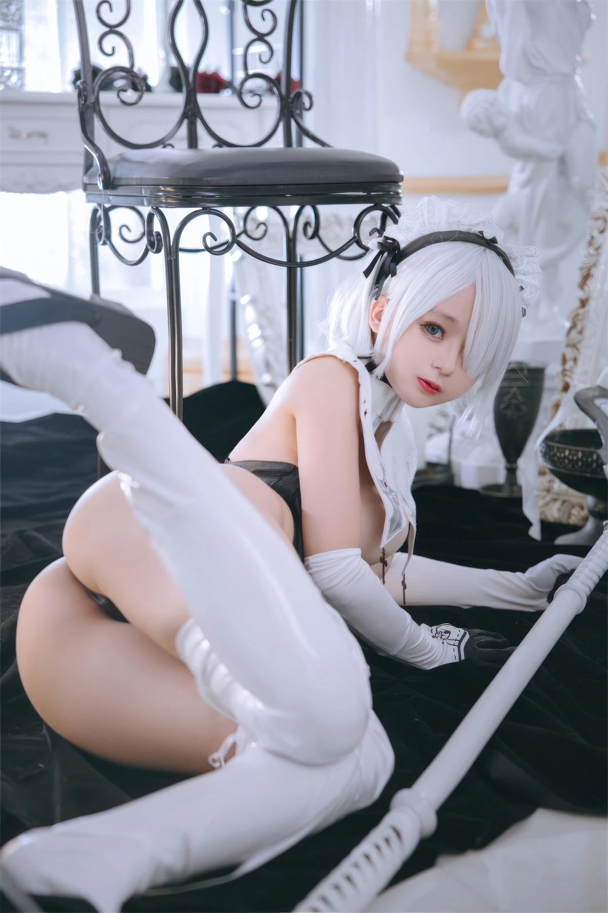 Xgyw.Org_Cosplay美女日奈娇2B奶盖女仆主题性感黑白情趣女仆装配白色腿袜秀完美身材诱惑写真86P