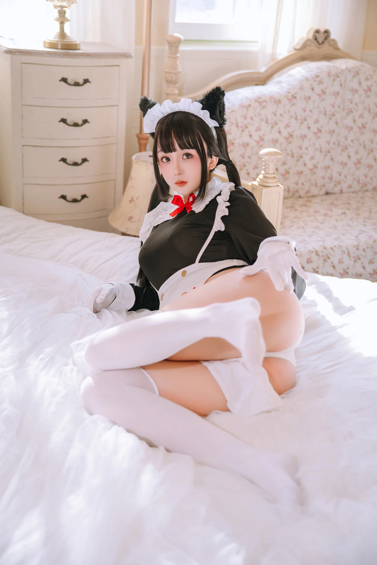 Xgyw.Org_Cosplay美女日奈娇猫娘女仆主题性感黑白两套女仆长裙配白丝袜秀丰满身材诱惑写真60P