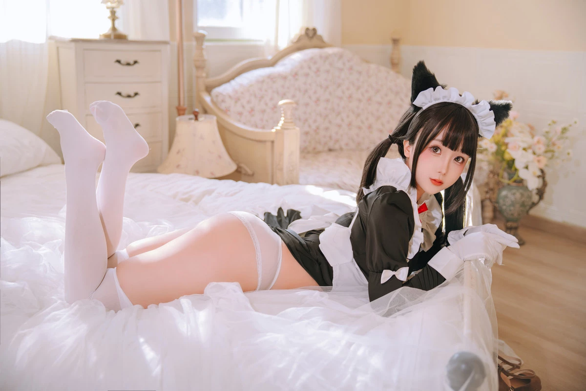 Xgyw.Org_Cosplay美女日奈娇猫娘女仆主题性感黑白两套女仆长裙配白丝袜秀丰满身材诱惑写真60P