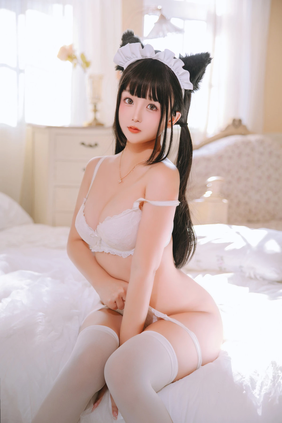 Xgyw.Org_Cosplay美女日奈娇猫娘女仆主题性感黑白两套女仆长裙配白丝袜秀丰满身材诱惑写真60P