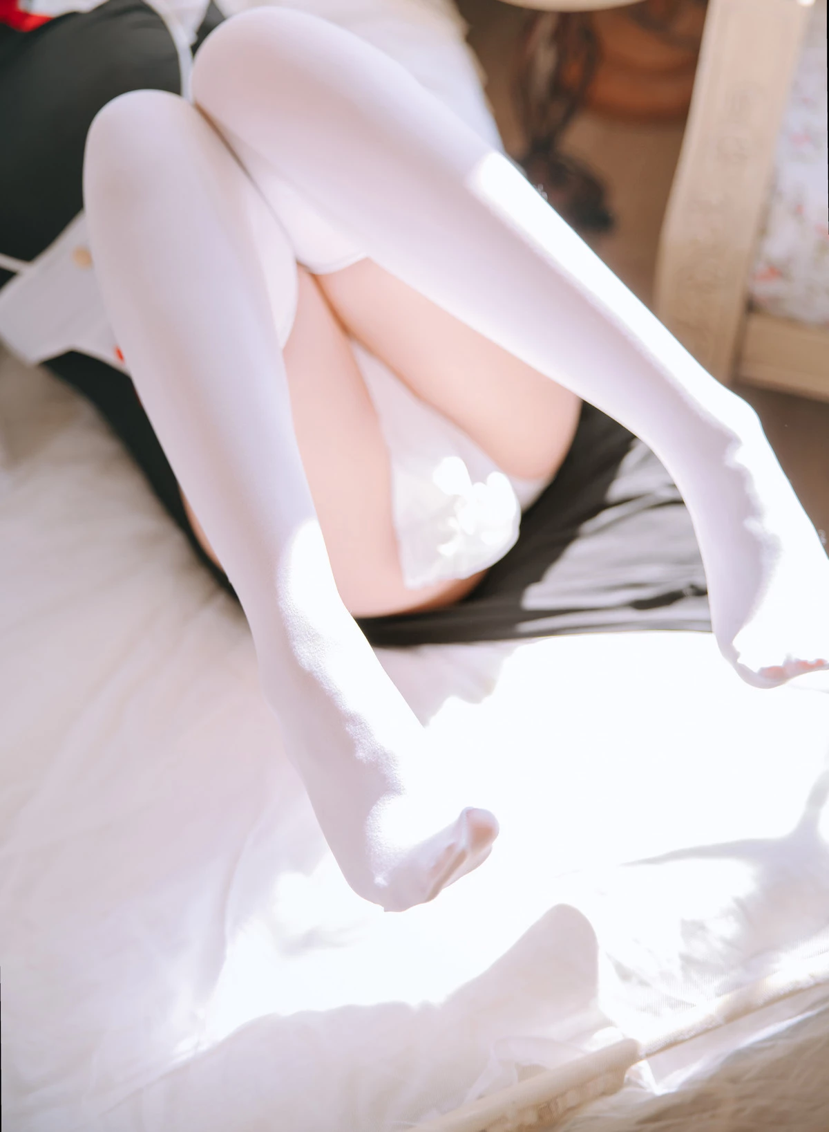 Xgyw.Org_Cosplay美女日奈娇猫娘女仆主题性感黑白两套女仆长裙配白丝袜秀丰满身材诱惑写真60P