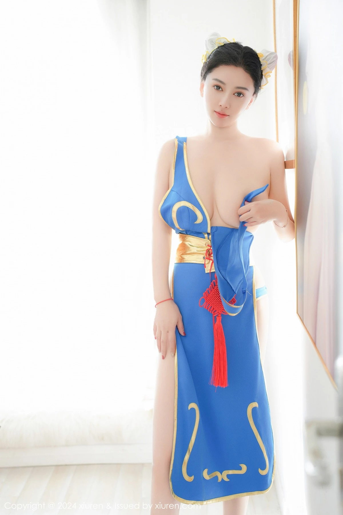 Xgyw.Org_XiuRen第9252期_模特雅茹老师性感蓝色COSPLAY服饰秀白嫩柔美身姿诱惑写真61P