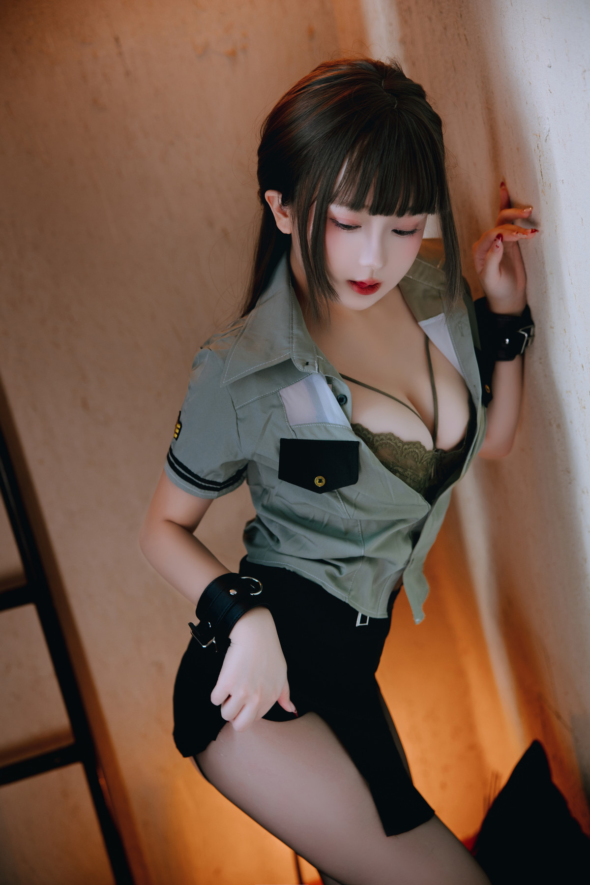 Xgyw.Org_Cosplay美女日奈娇教官主题私房性感制服配开档黑丝半脱秀火辣身材极致诱惑写真151P