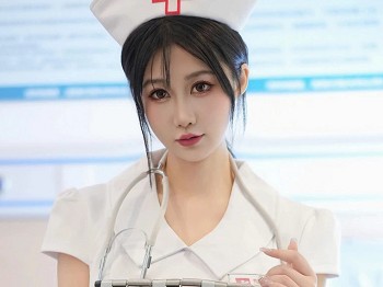 XiuRen第8512期_模特laura阿姣性感白色护士服配黑丝袜半脱秀豪乳翘臀诱惑写真87P